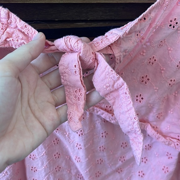 Women’s size small New York and Company Soho blouse in pink. - Picture 5 of 6